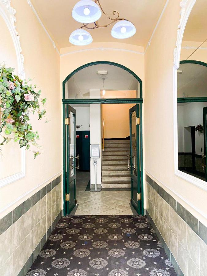 Apartma Marie 1880 Karlovy Vary Ngoại thất bức ảnh